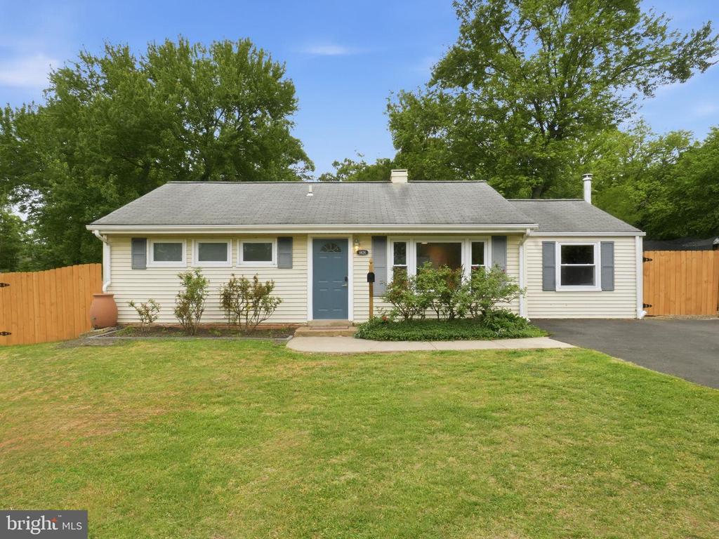 6626 DORSET DRIVE
