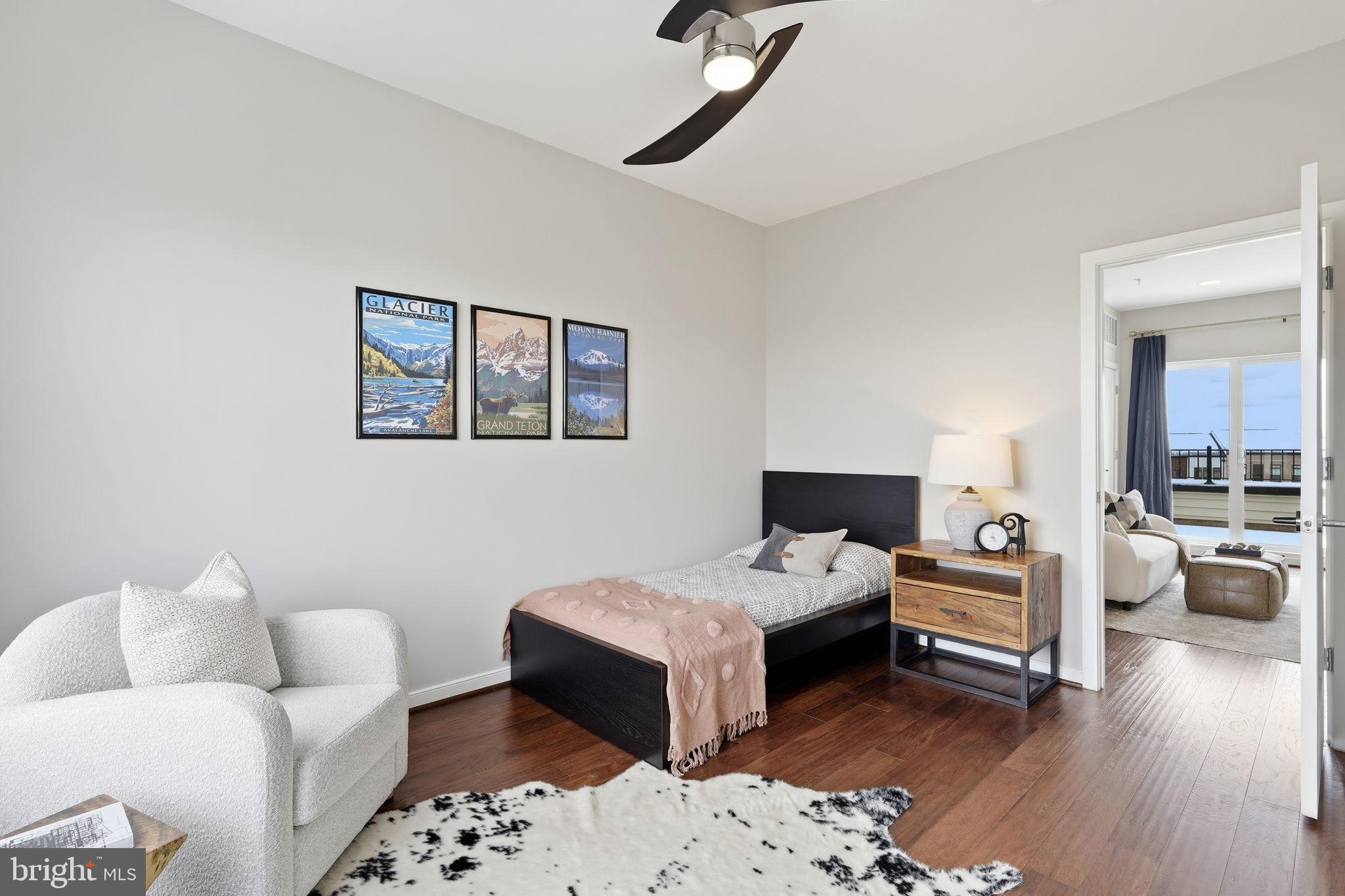 23000 LAVALLETTE SQUARE