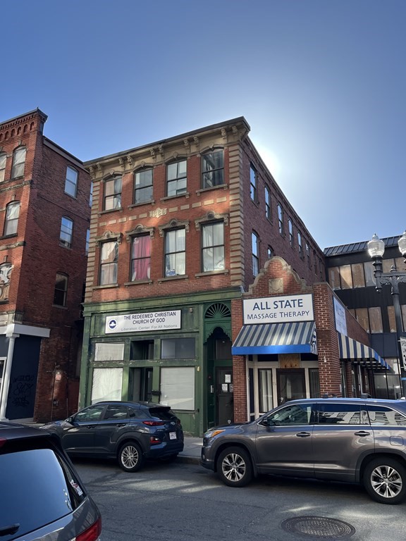 1-25 Munroe Street