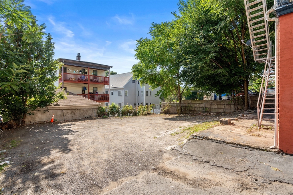 276 Washington Ave