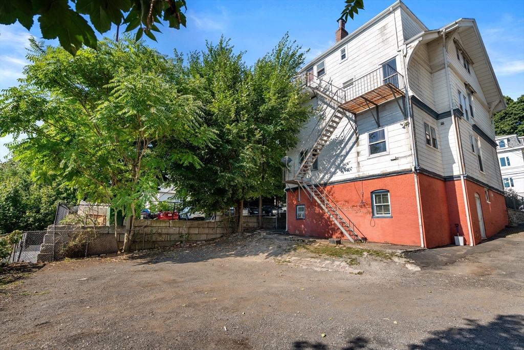 276 Washington Ave