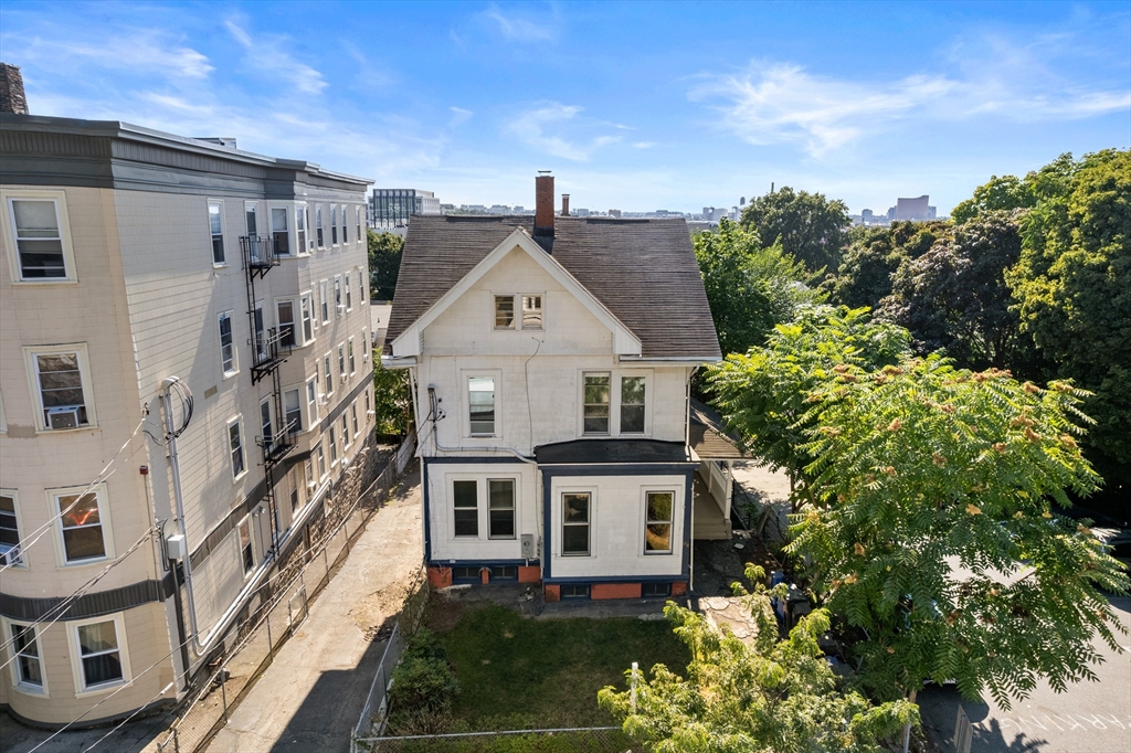 276 Washington Ave