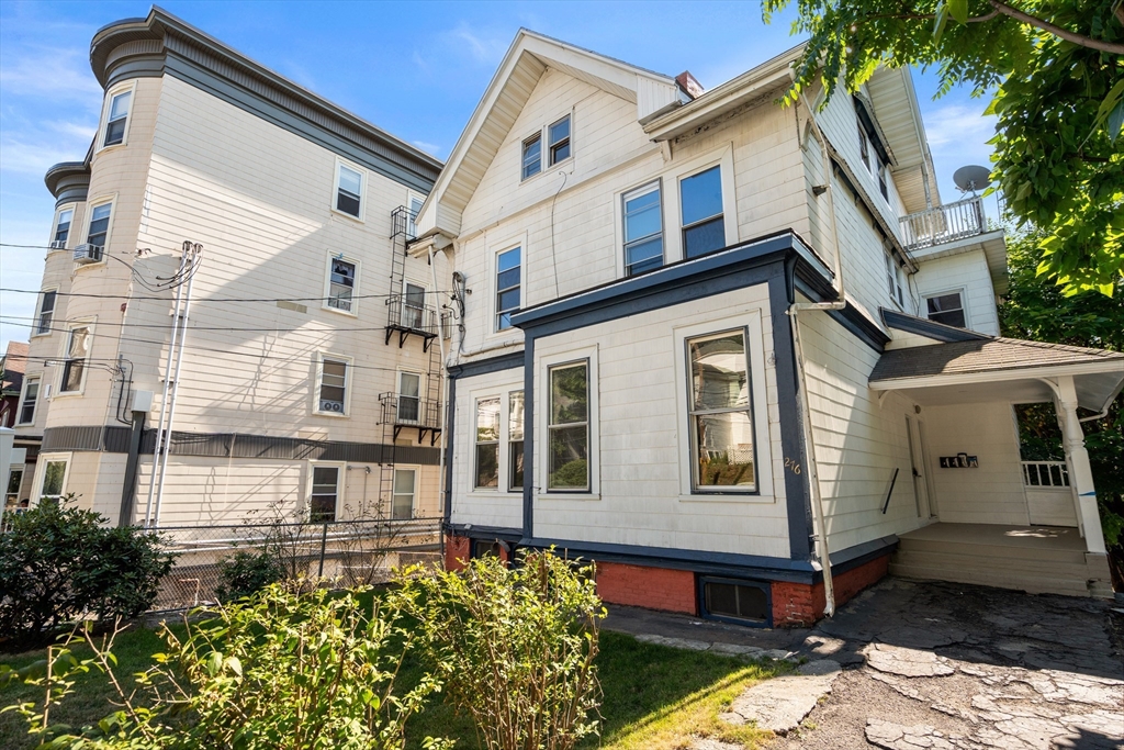 276 Washington Ave