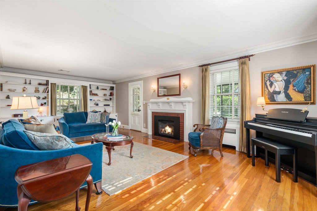 175 Jason St