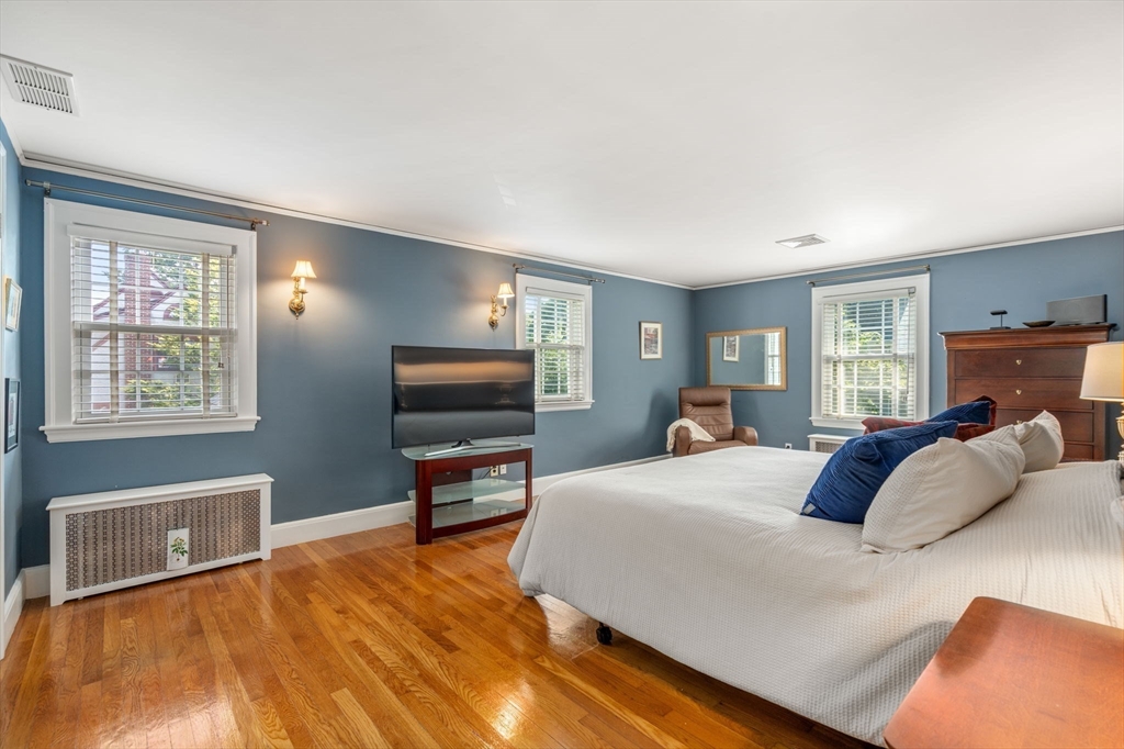 175 Jason St