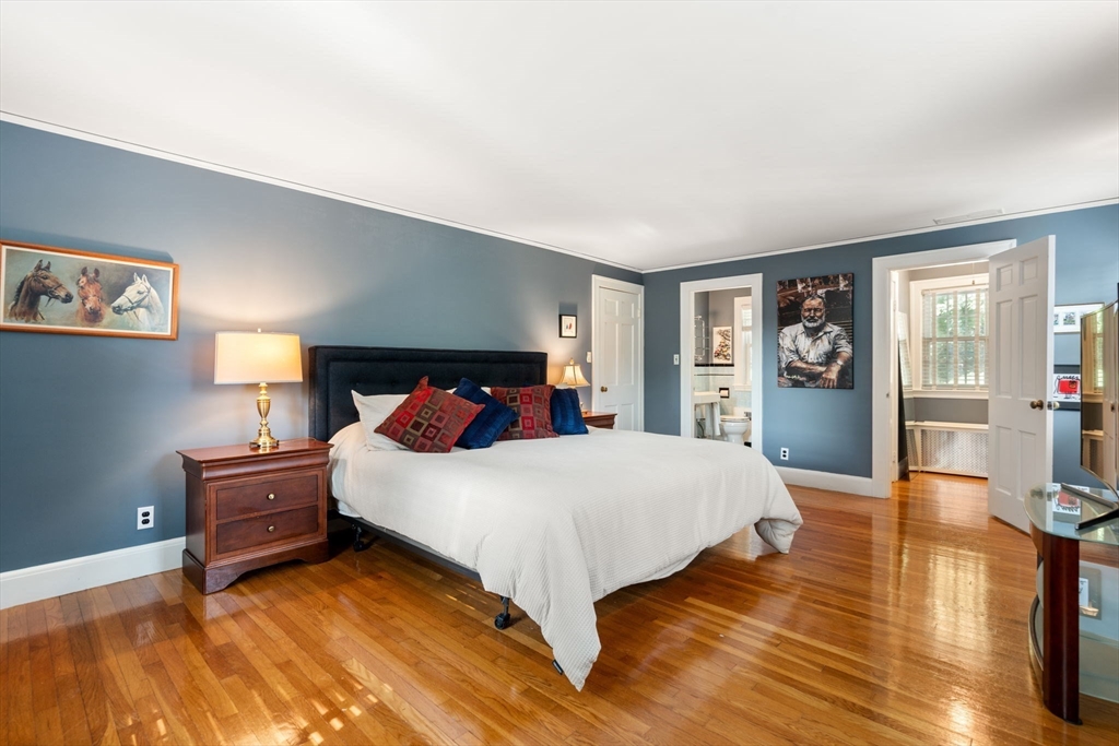 175 Jason St
