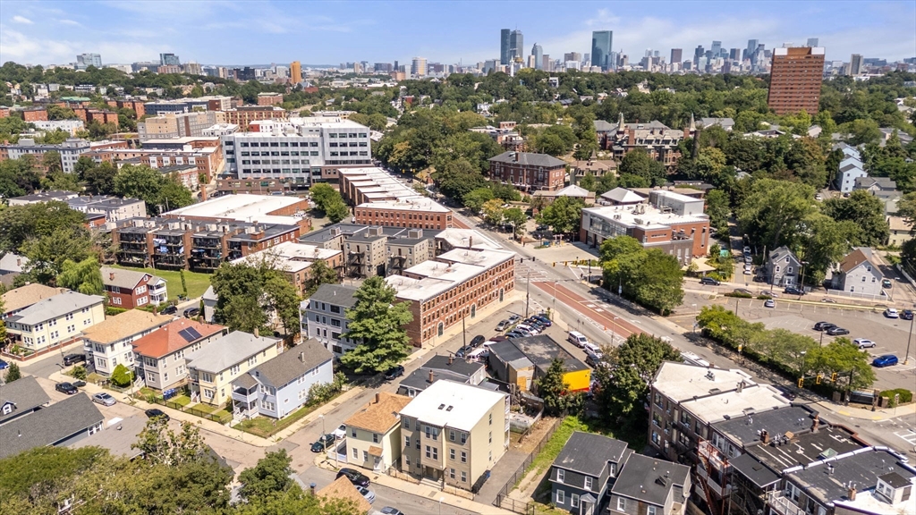 39-41 W Walnut Pk