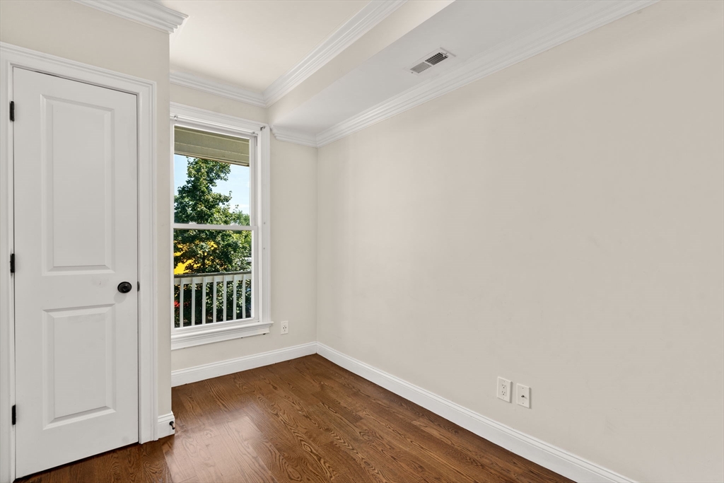 41 W Walnut Park, Boston