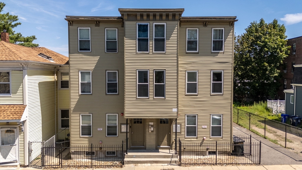 39-41 W. Walnut Park, Boston