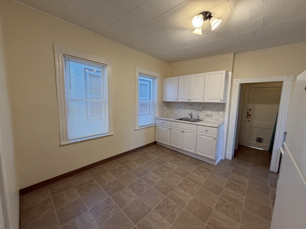 553 Washington Ave # 3, Chelsea Unit: 3