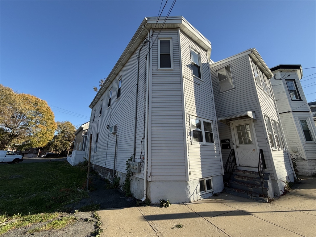 553 Washington Ave # 3, Chelsea Unit: 3