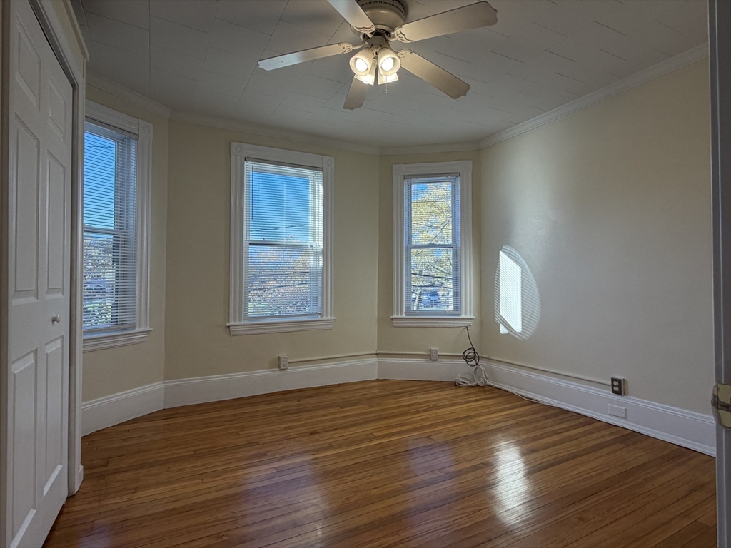 553 Washington Ave # 3, Chelsea Unit: 3