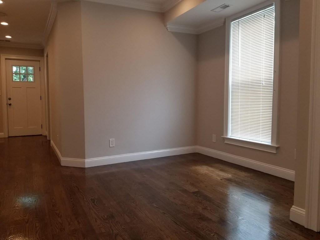39 W Walnut Park # 3