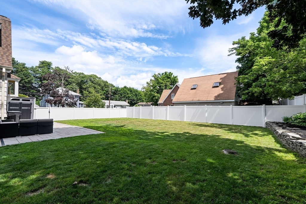 12 Sunset Rd