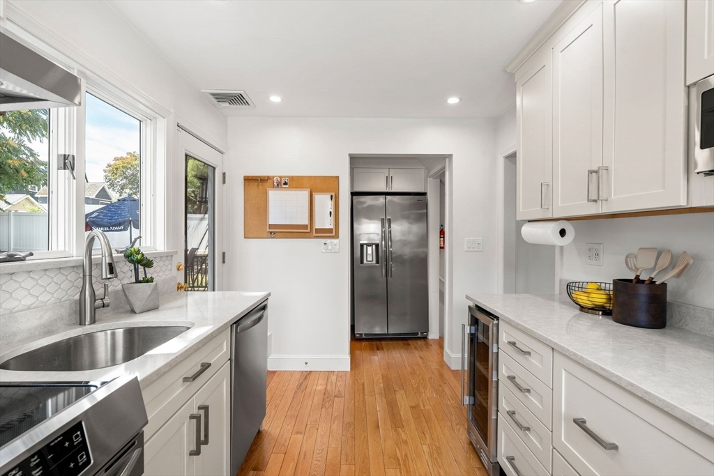 12 Sunset Rd