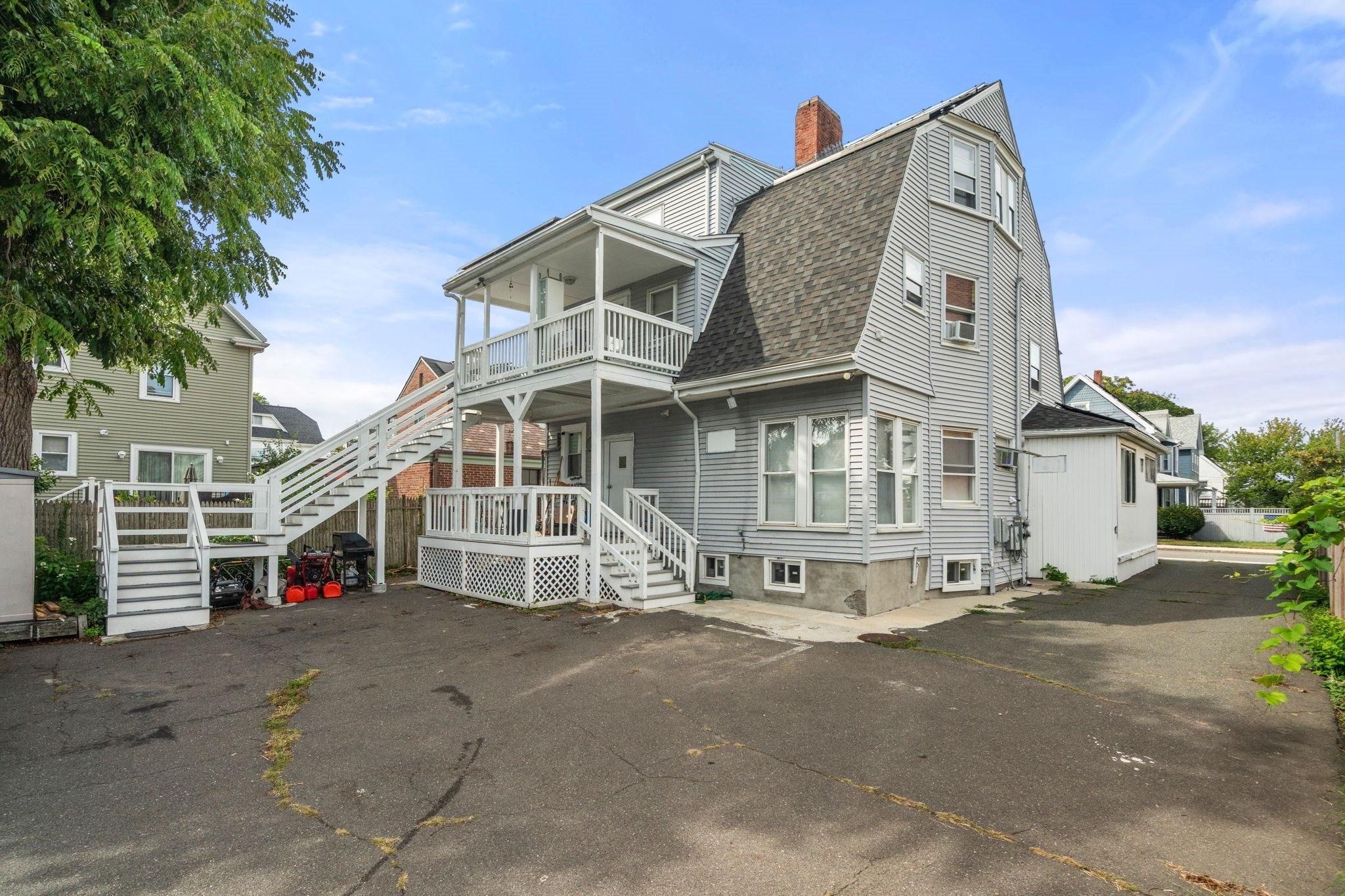190 Pleasant St