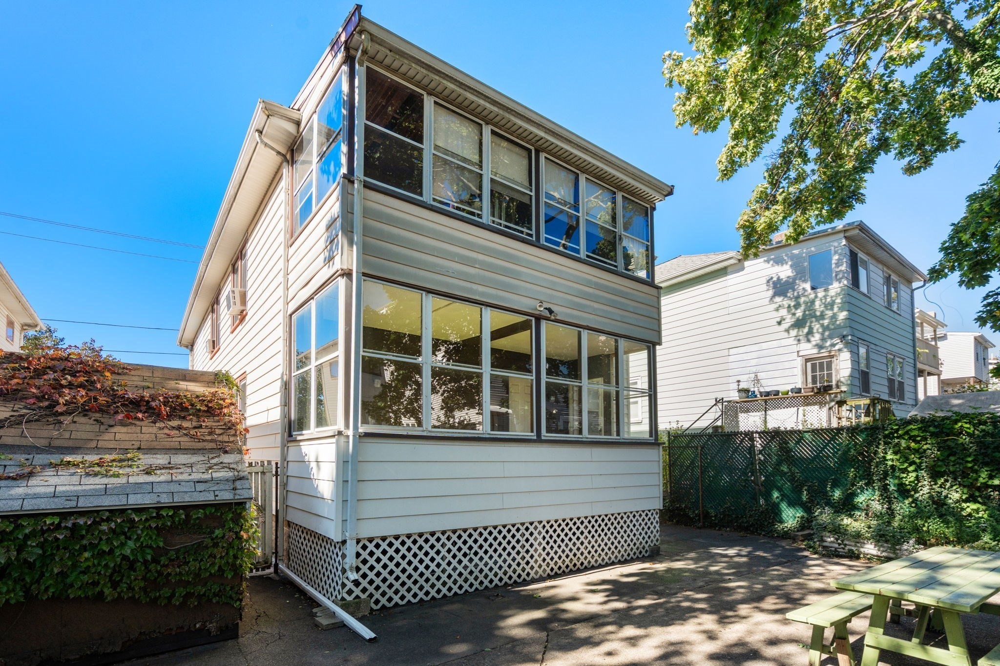 33 Luke Rd