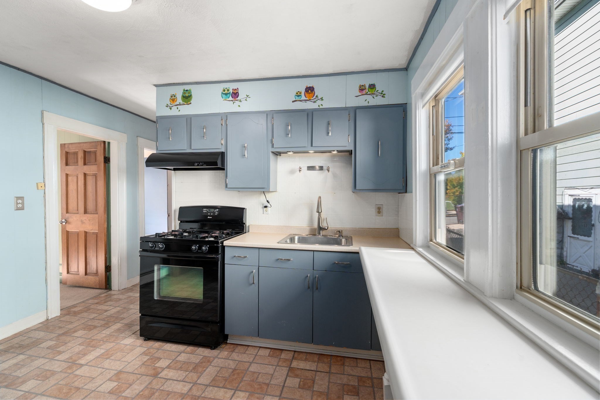 33 Luke Rd