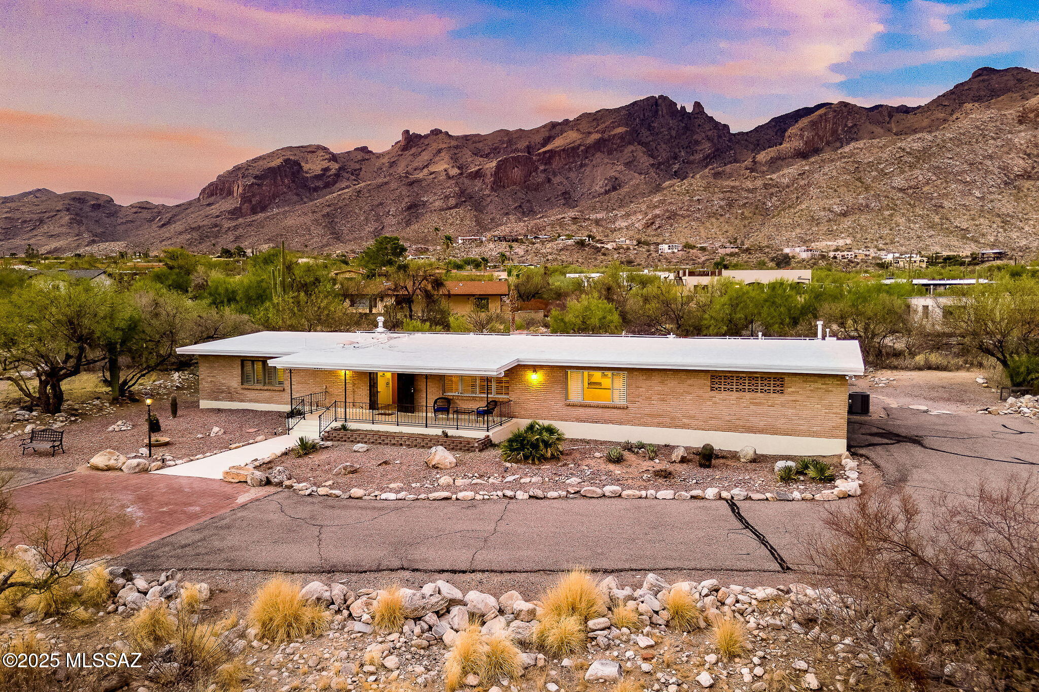 6601 N Donna Beatrix Circle