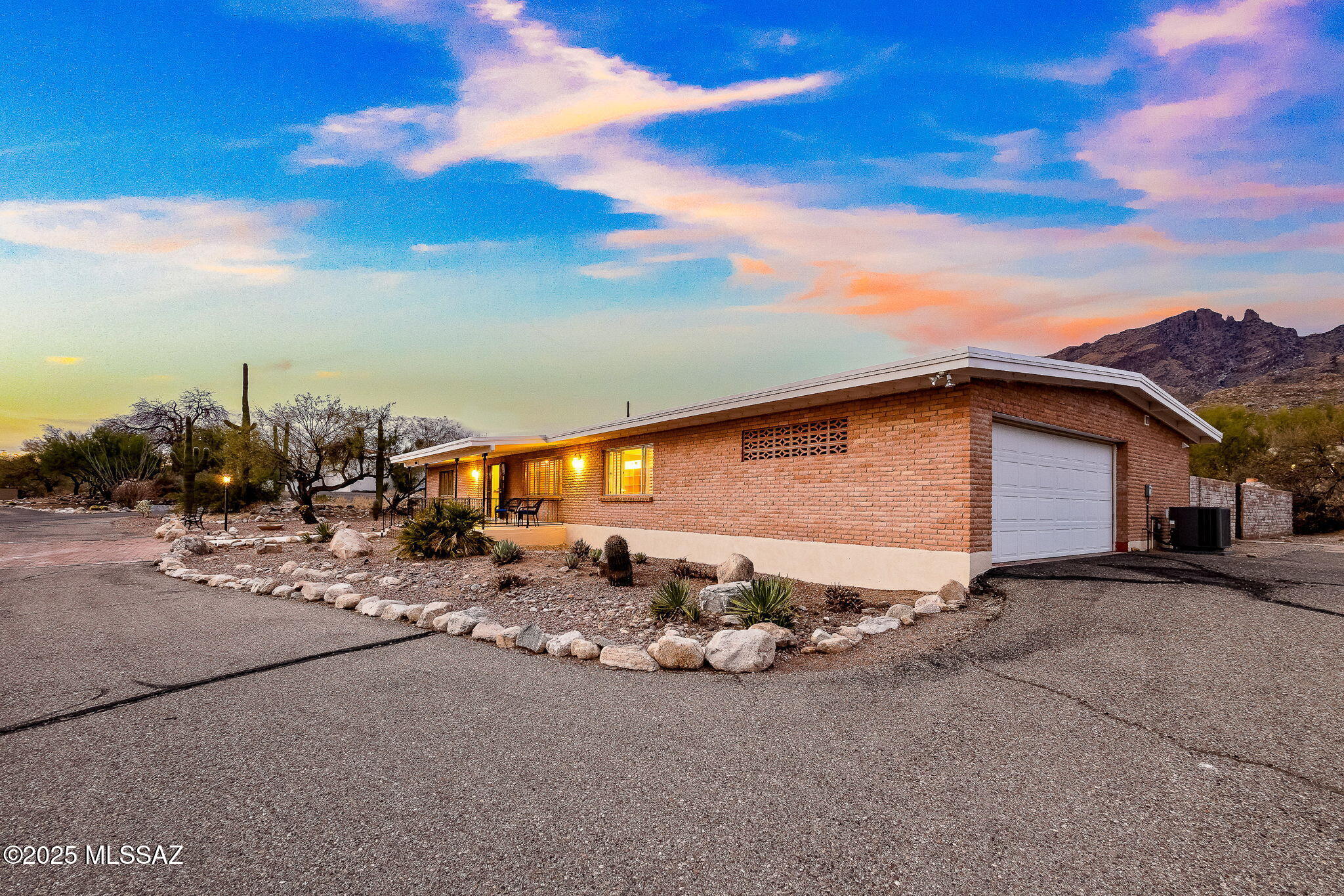6601 N Donna Beatrix Circle