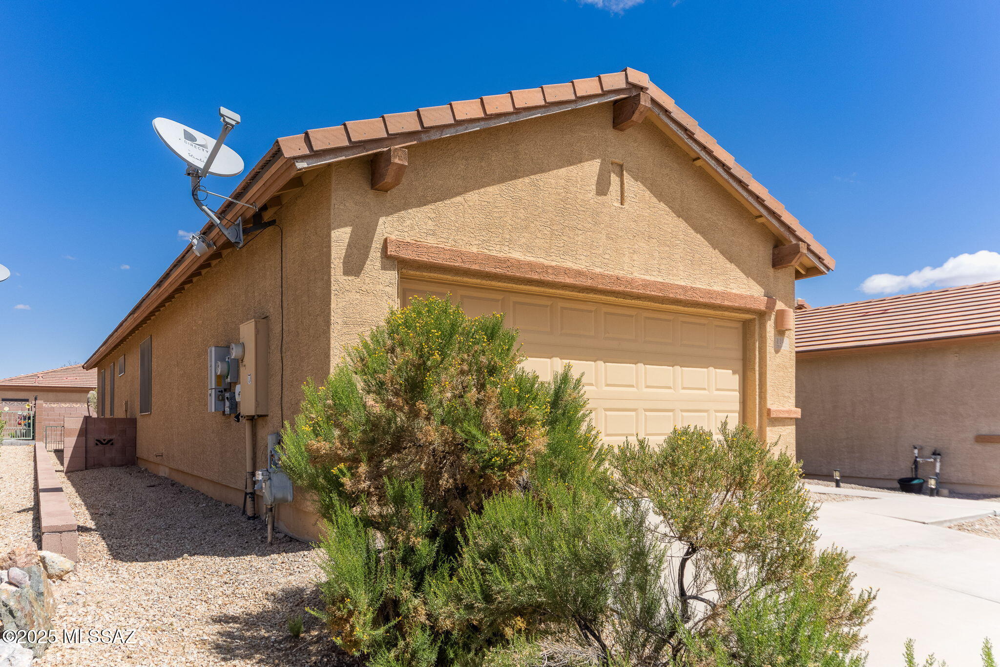 1142 W Pastora Peak Drive
