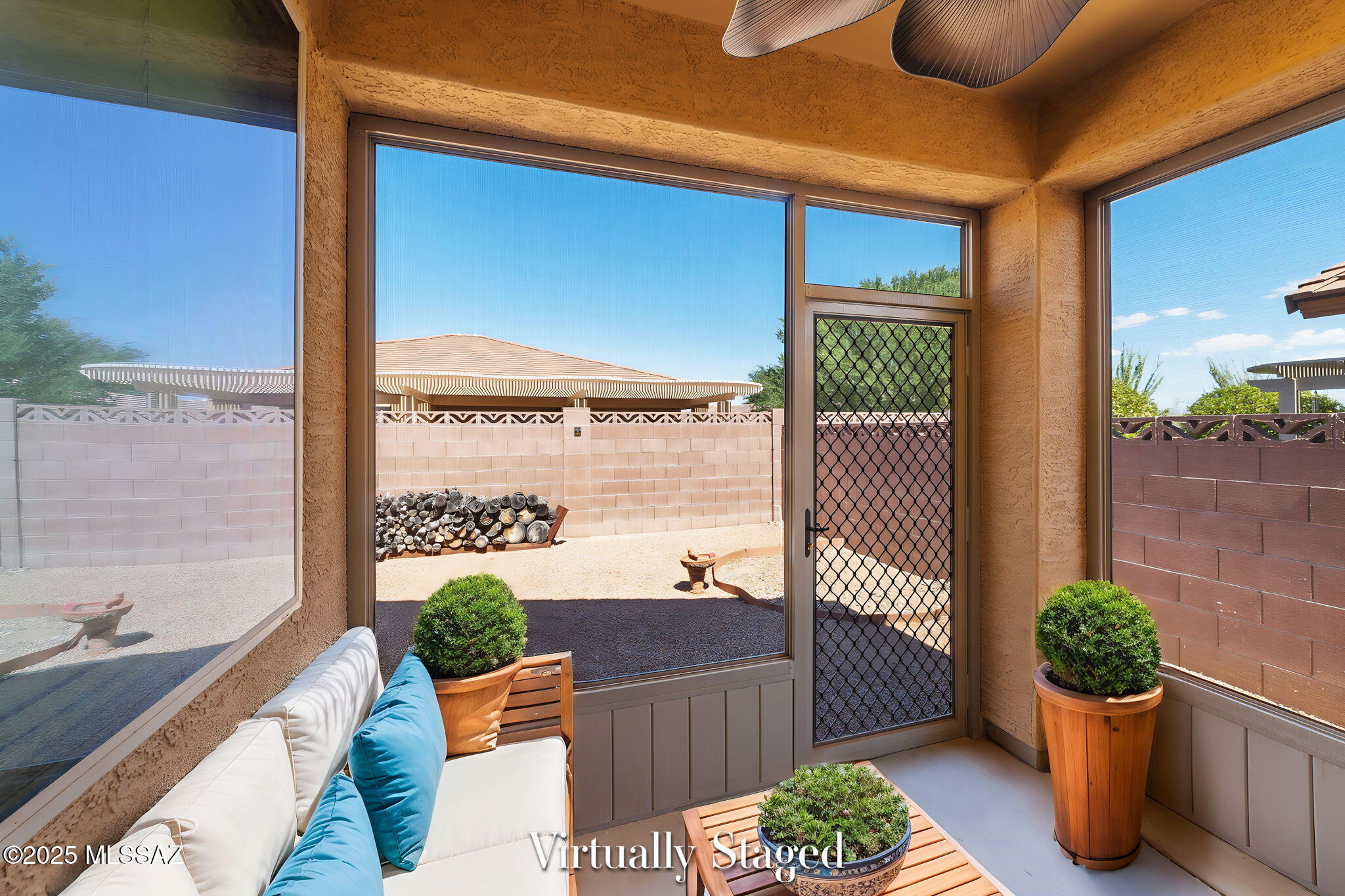 1142 W Pastora Peak Drive
