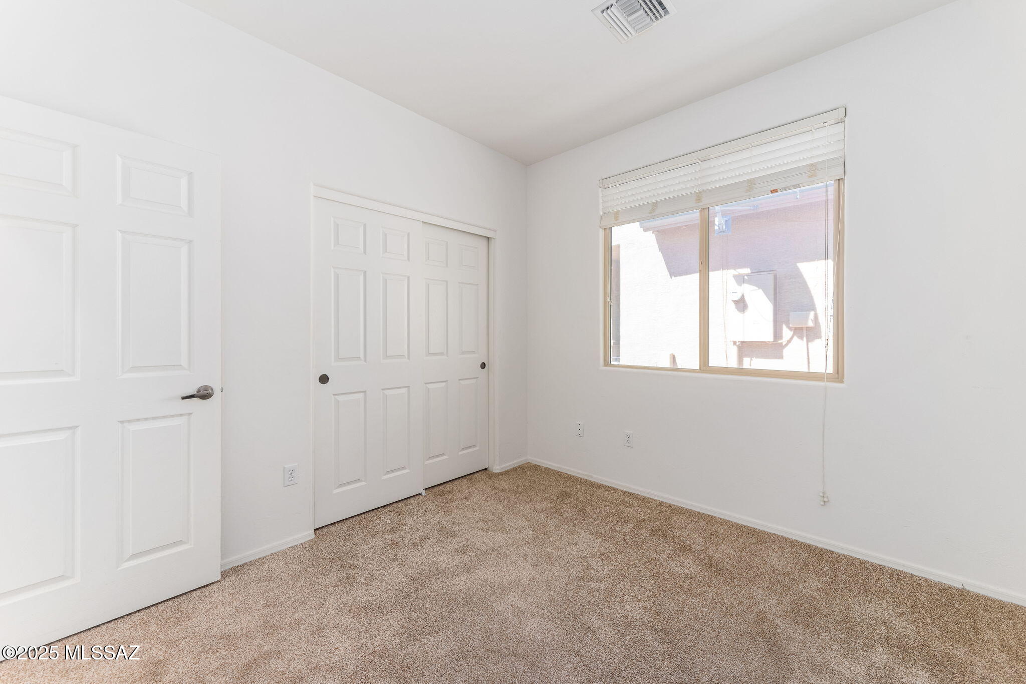 1142 W Pastora Peak Drive