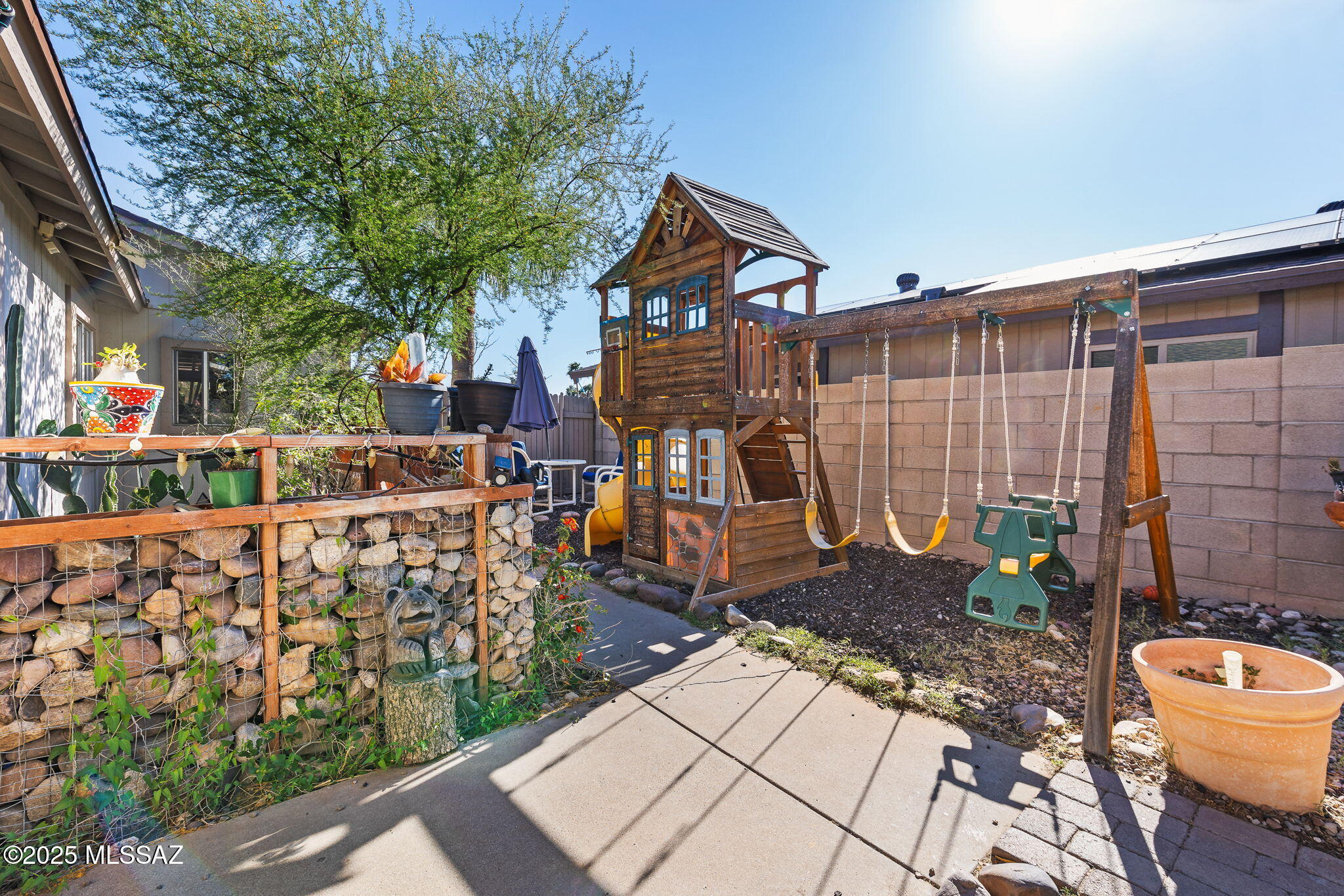 4652 N Southbrooke Place