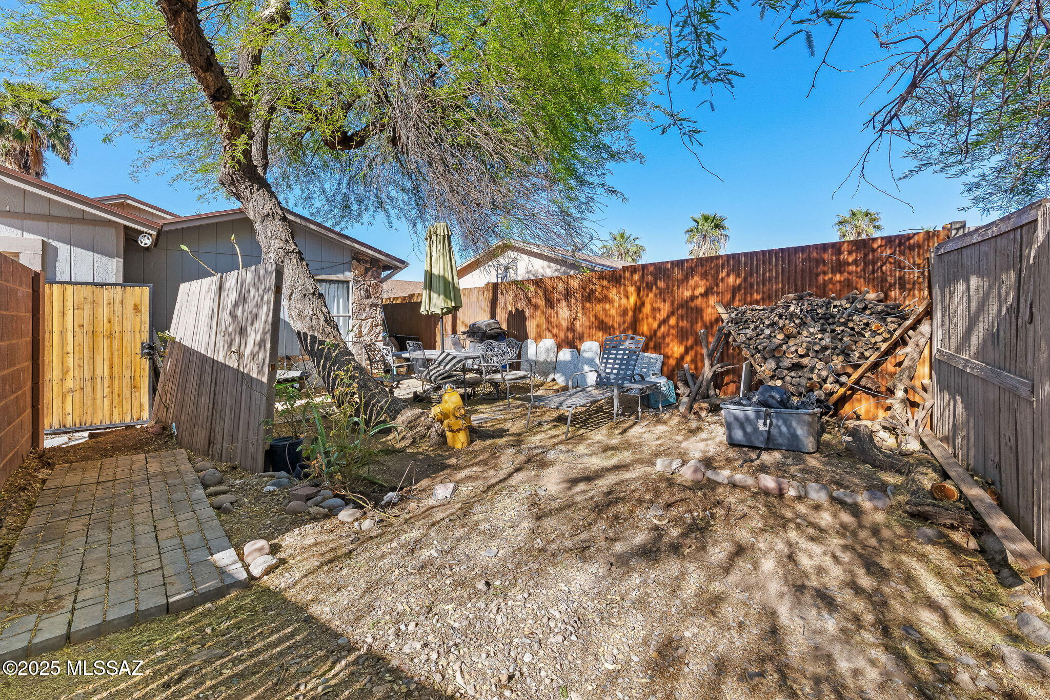 4652 N Southbrooke Place