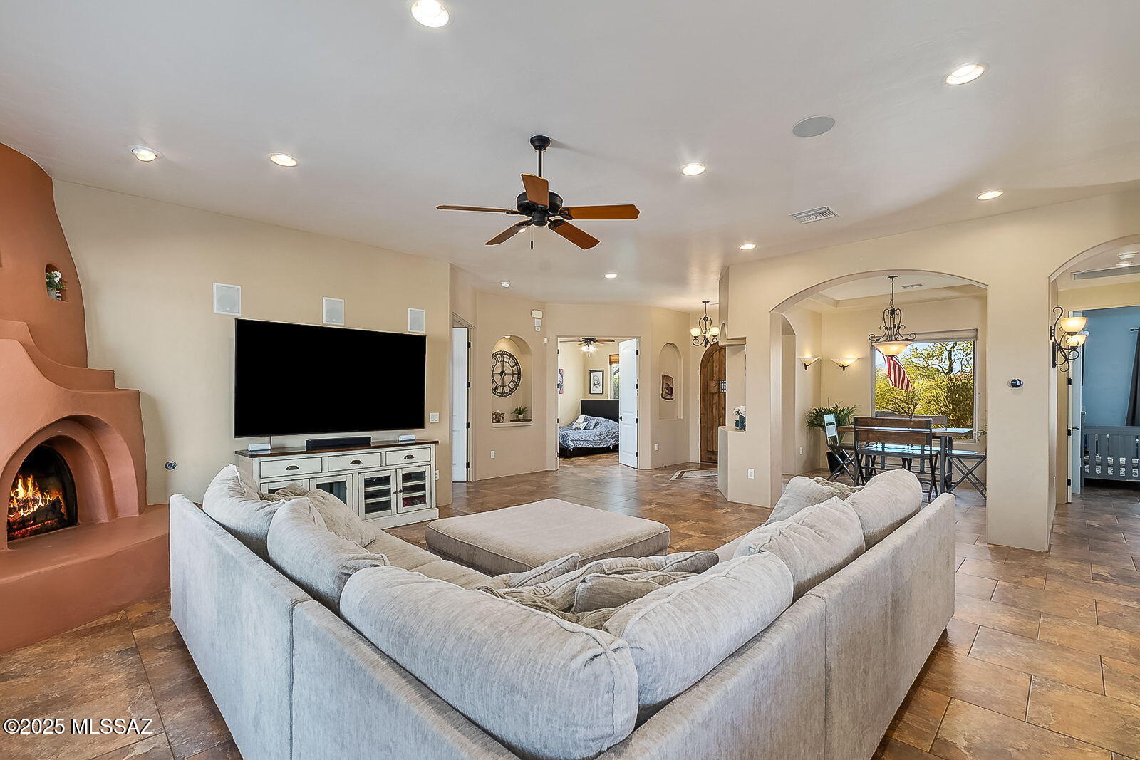 3351 W Horse Ride Loop