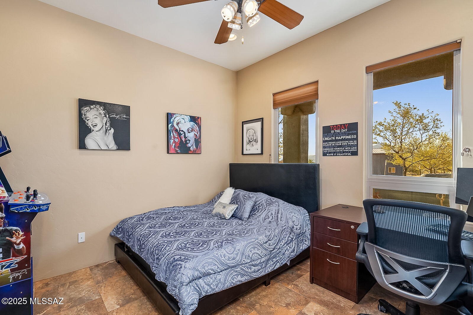 3351 W Horse Ride Loop