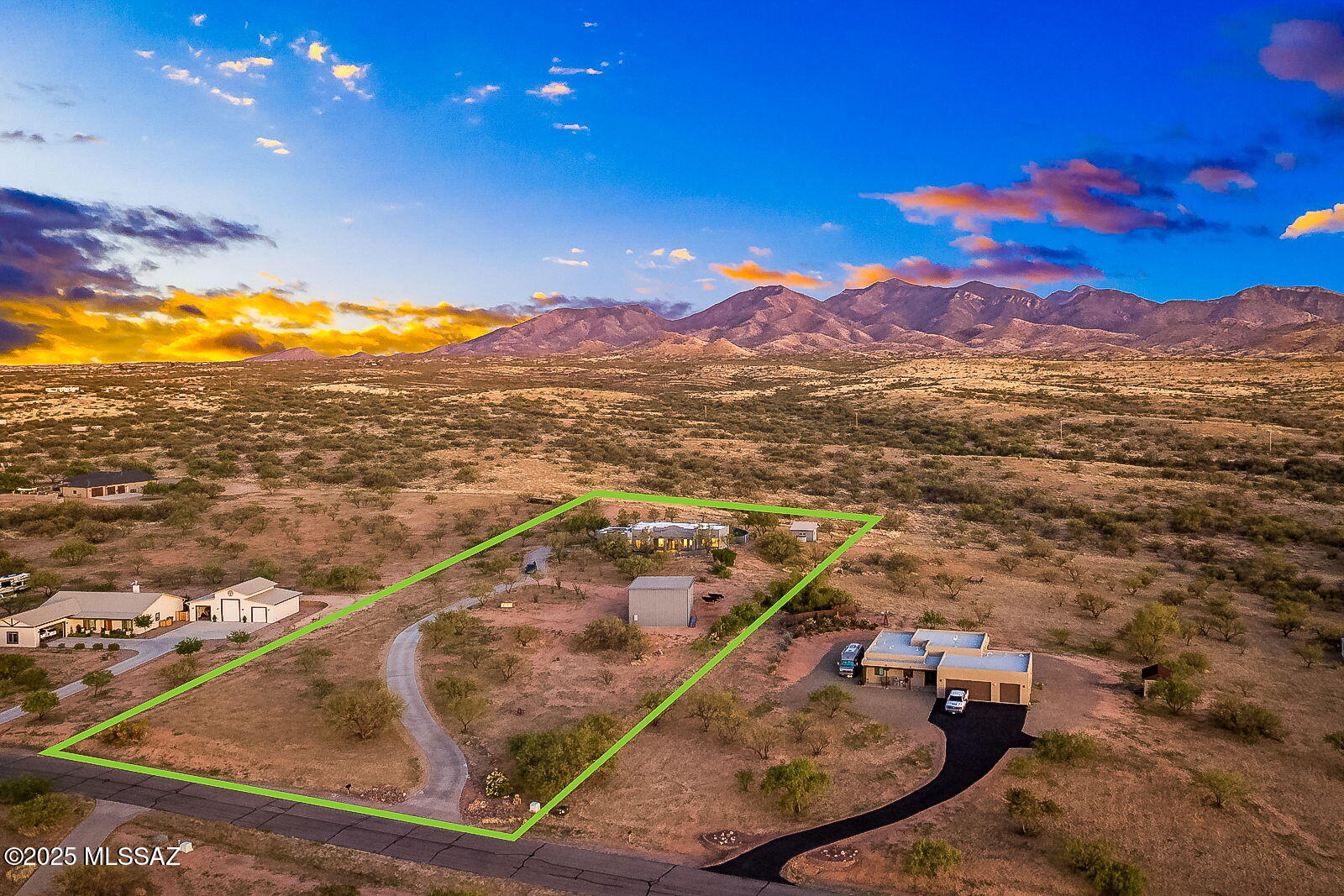 3351 W Horse Ride Loop