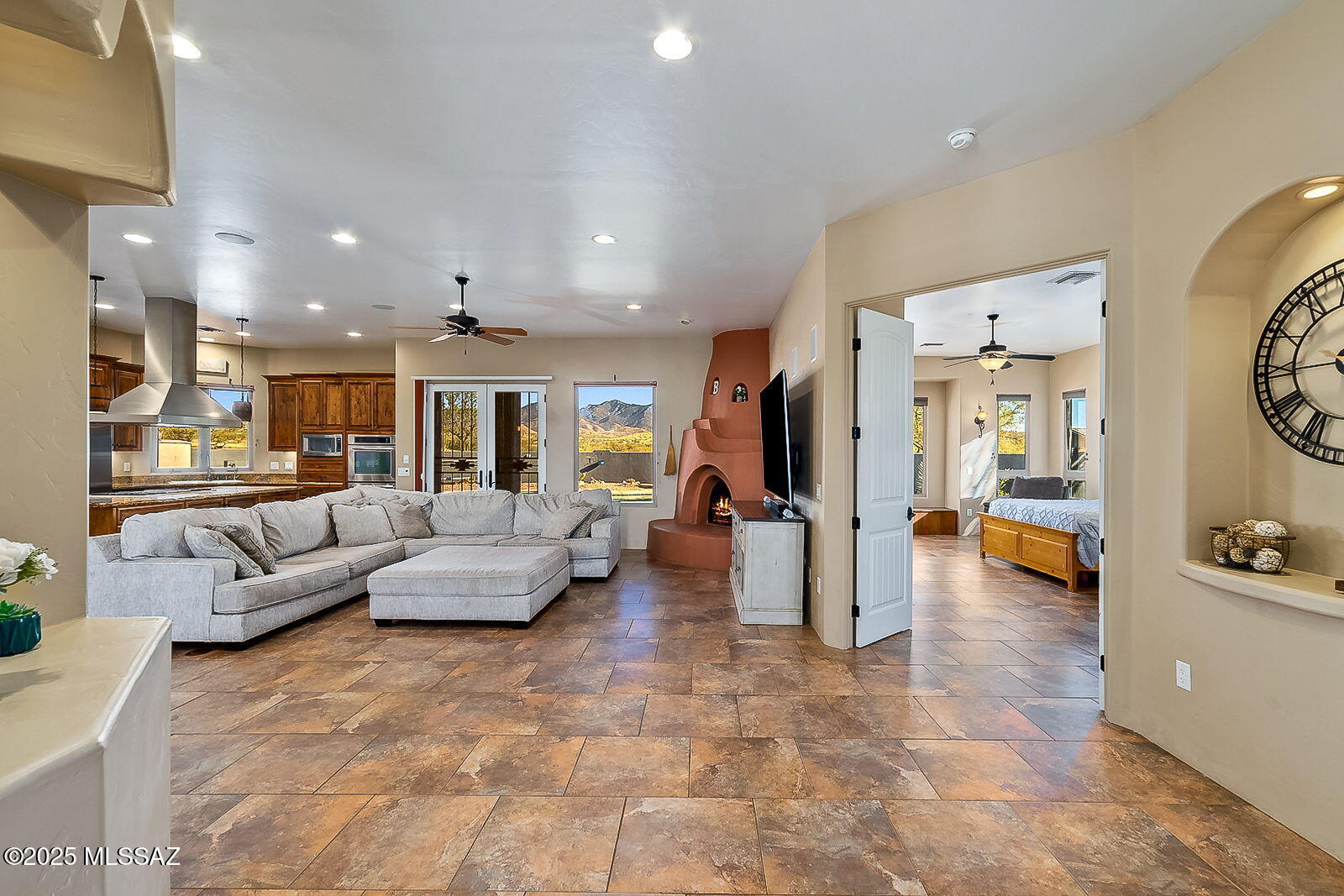 3351 W Horse Ride Loop