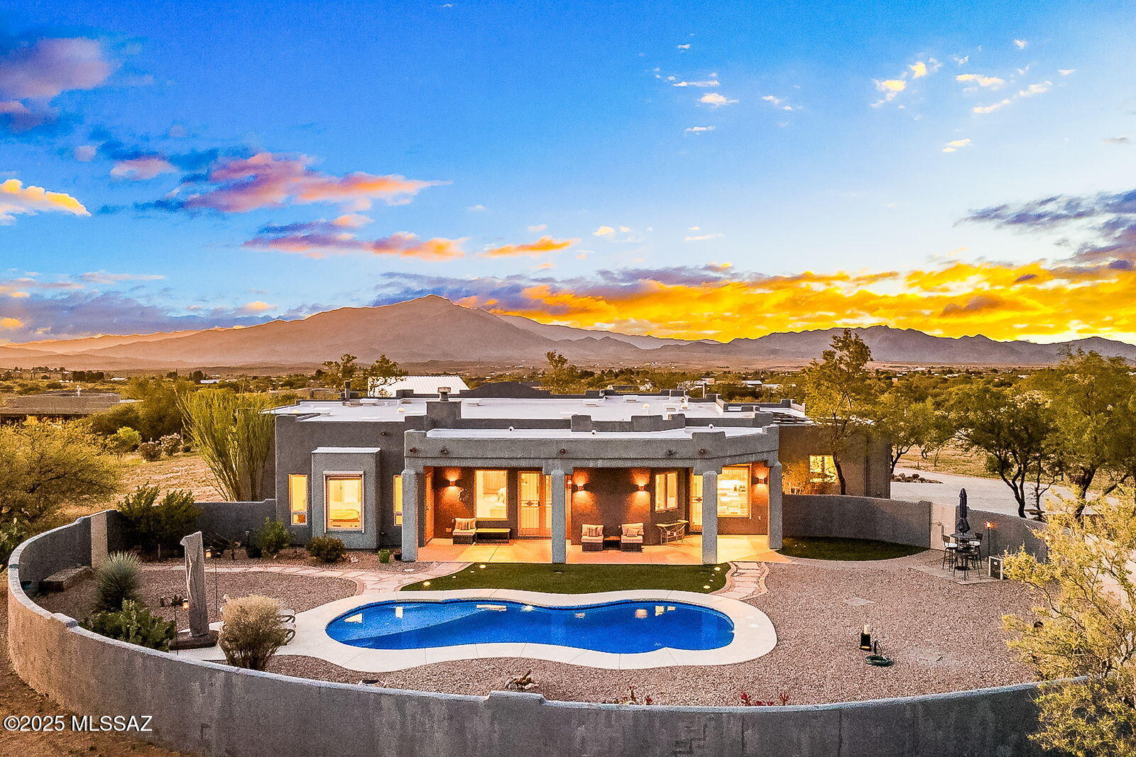 3351 W Horse Ride Loop