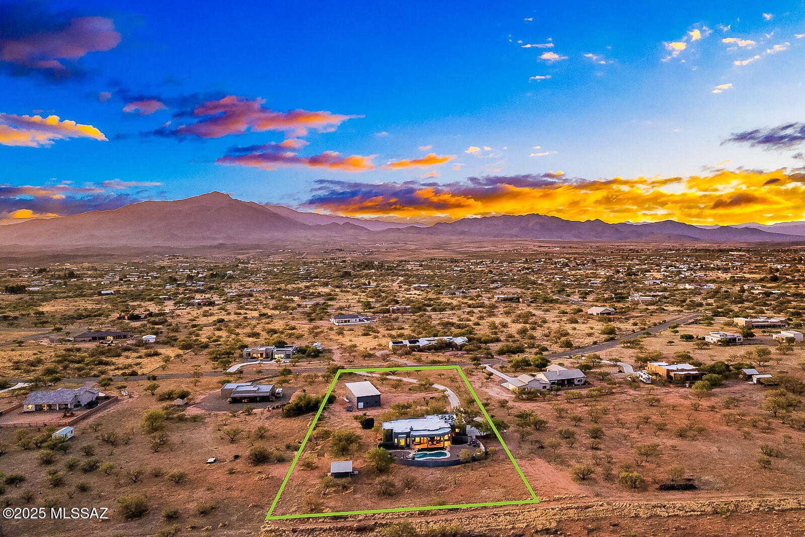 3351 W Horse Ride Loop