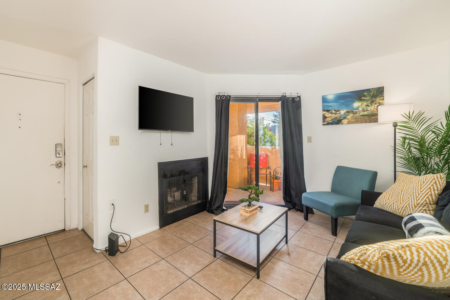 1745 E Glenn Street Unit: 121