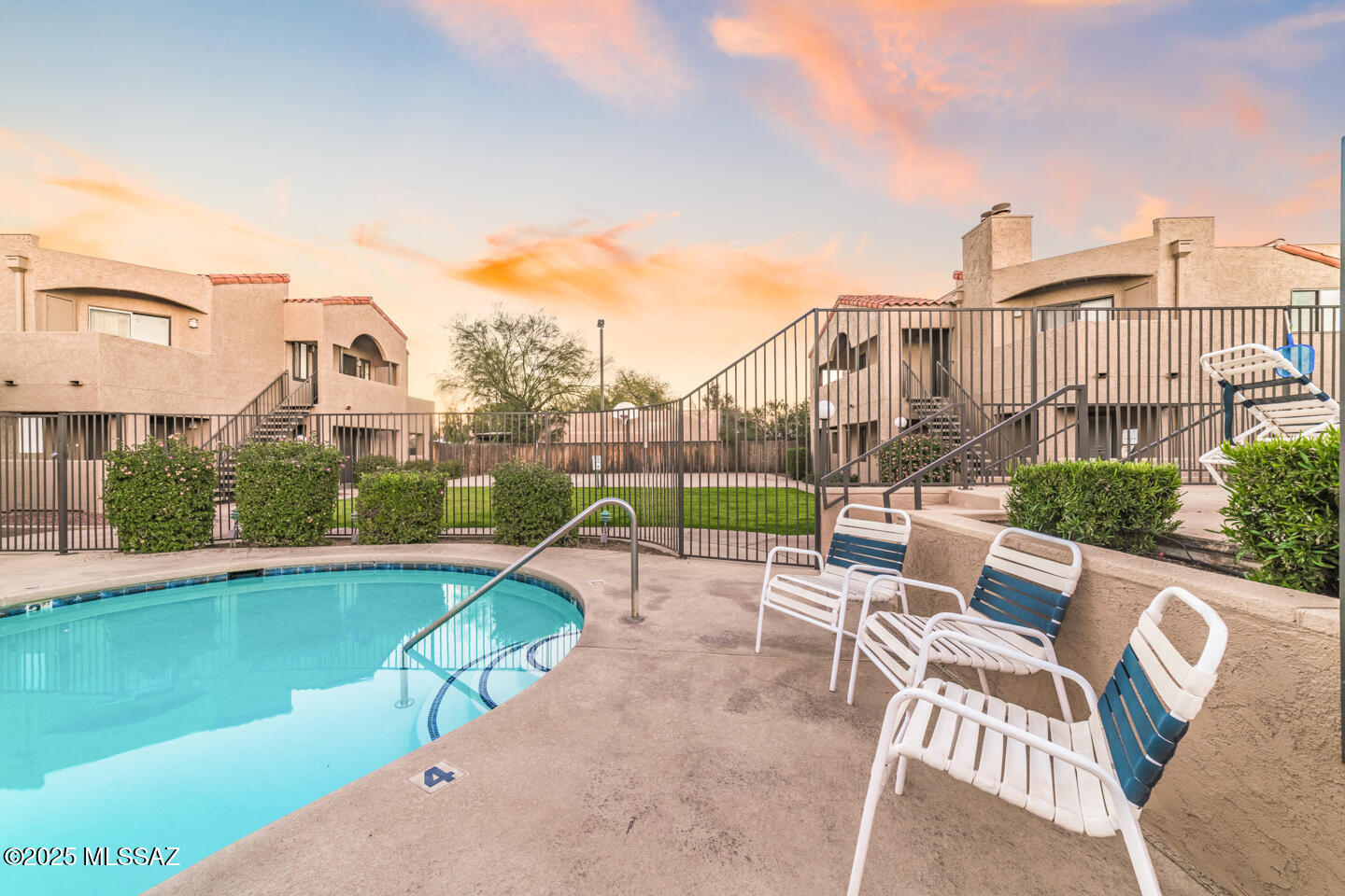 1745 E Glenn Street Unit: 121