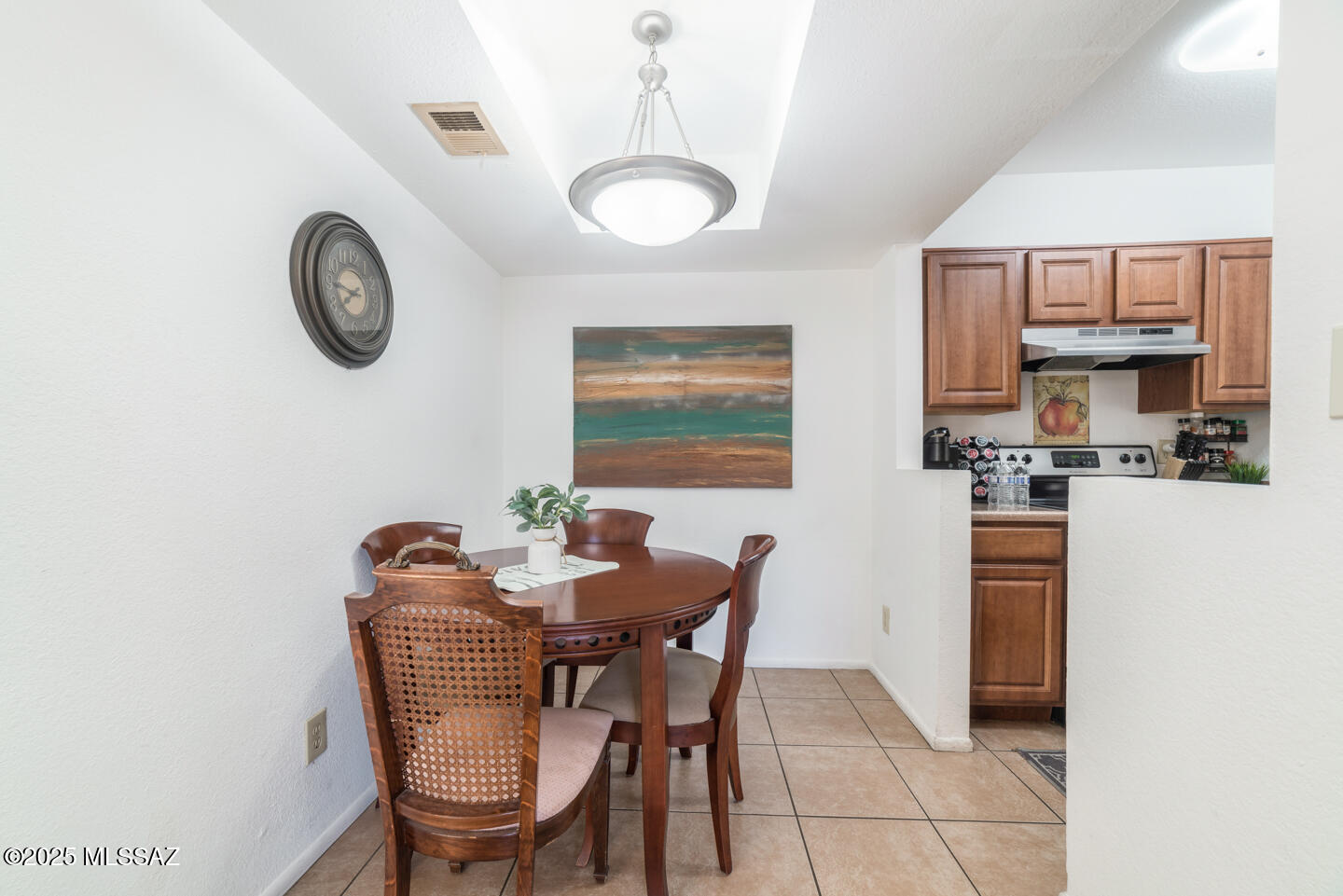 1745 E Glenn Street Unit: 121