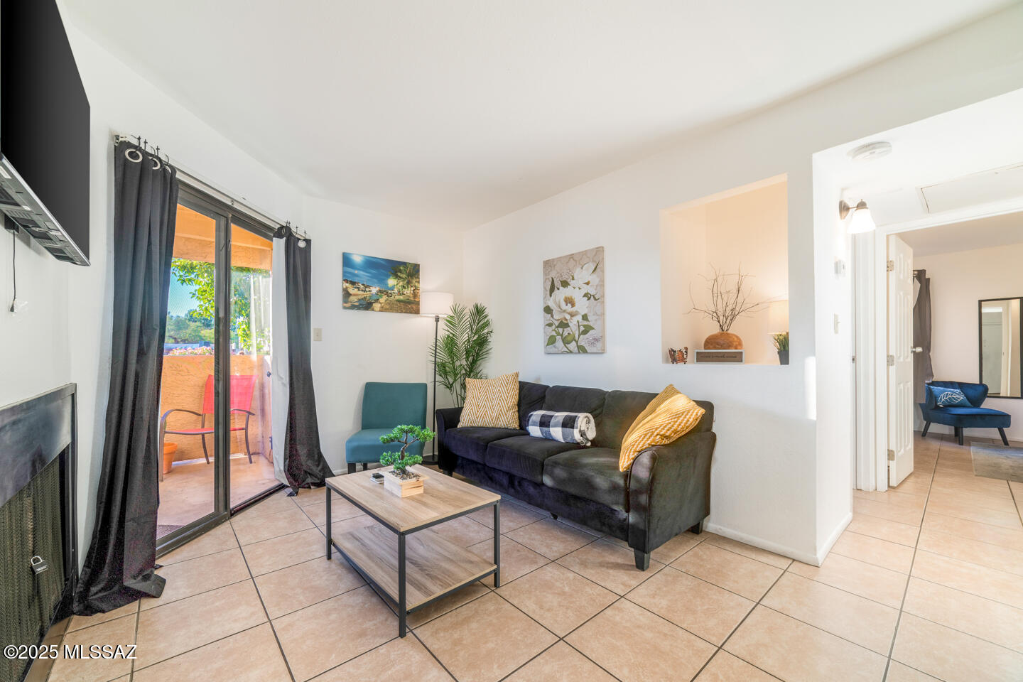 1745 E Glenn Street Unit: 121
