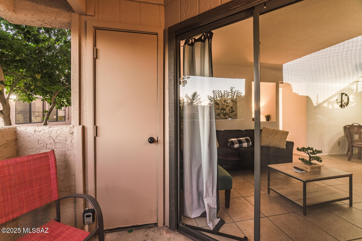 1745 E Glenn Street Unit: 121