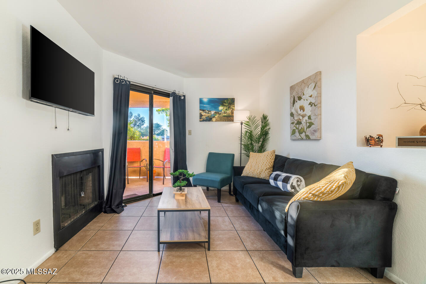 1745 E Glenn Street Unit: 121