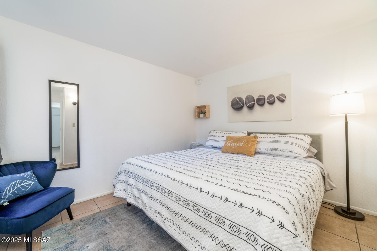1745 E Glenn Street Unit: 121