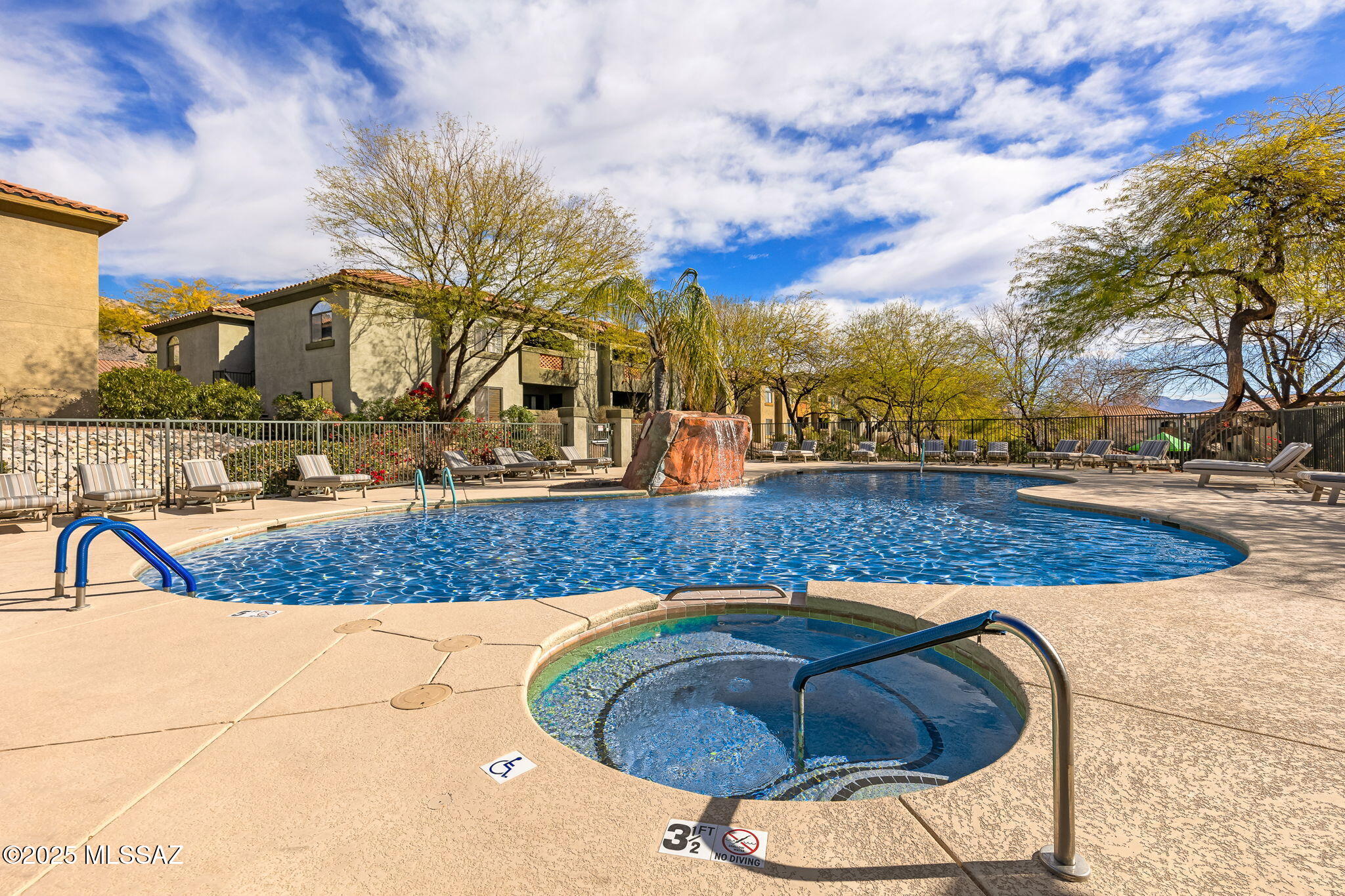 5751 N Kolb Road Unit: 13103