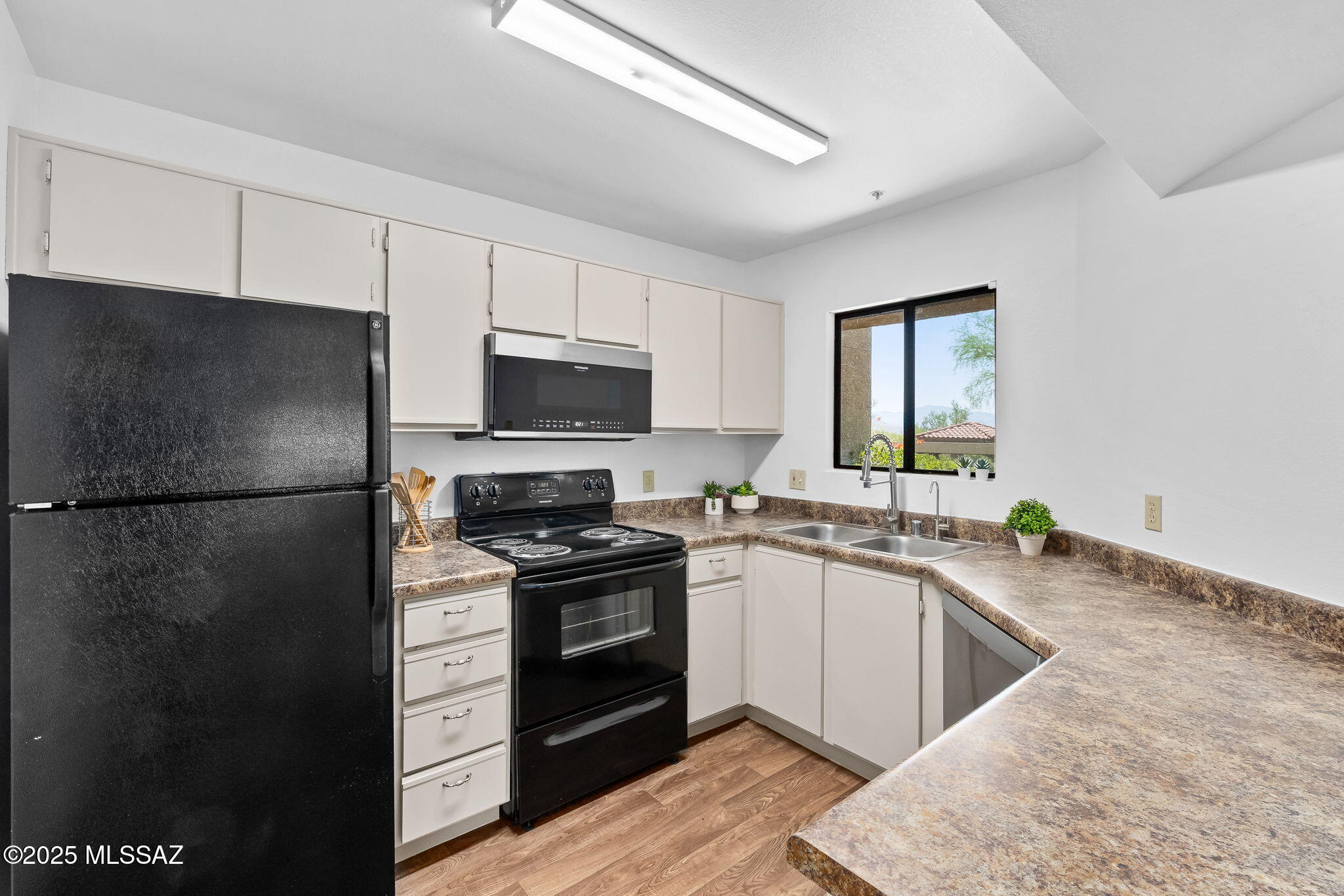 5751 N Kolb Road Unit: 13103