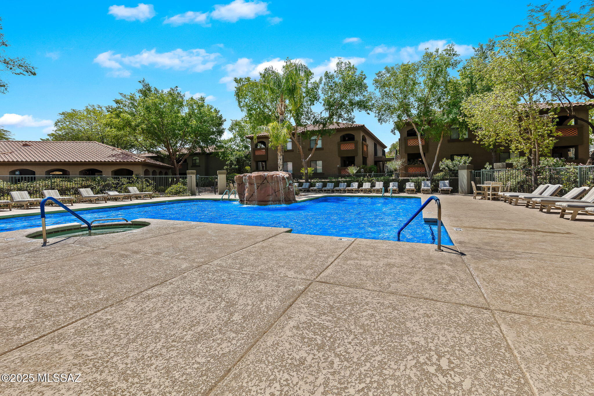 5751 N Kolb Road Unit: 13103