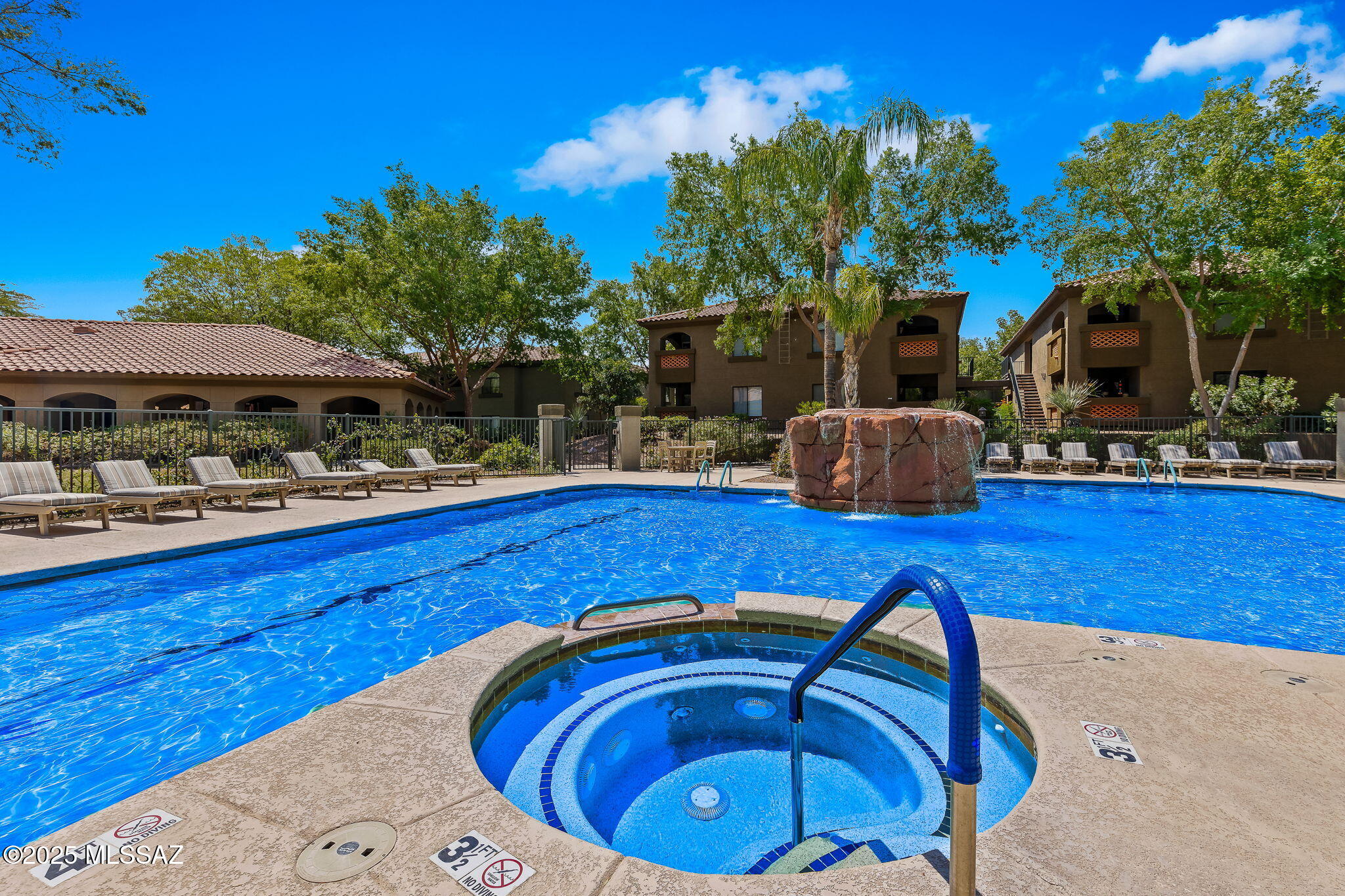 5751 N Kolb Road Unit: 13103