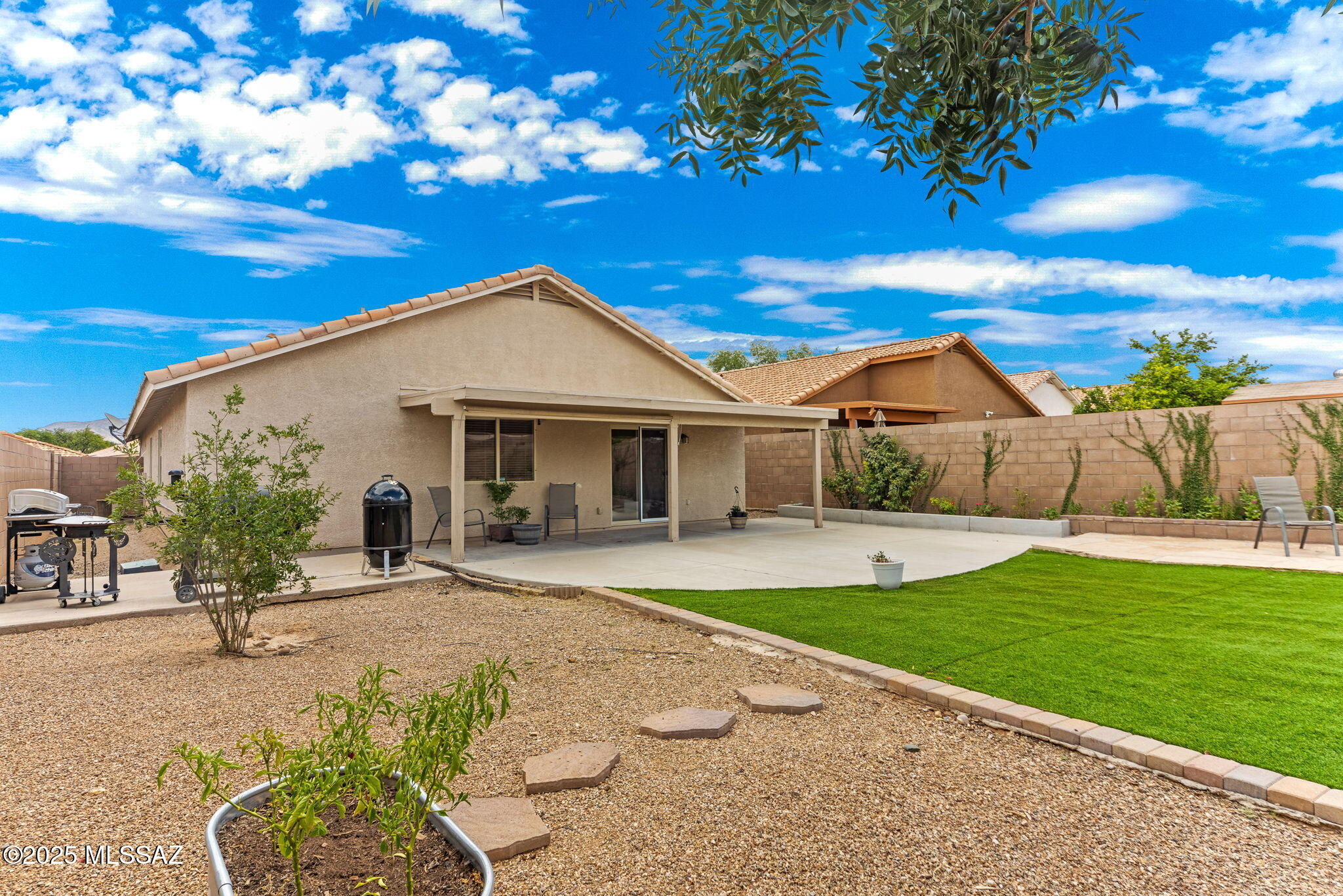 9428 E Marquis Diamond Lane