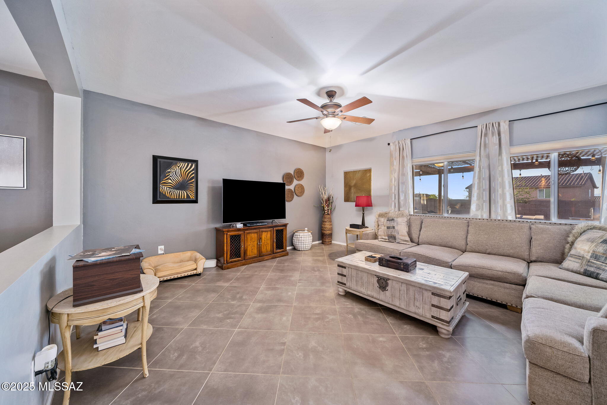 643 W Charles L McKay Street