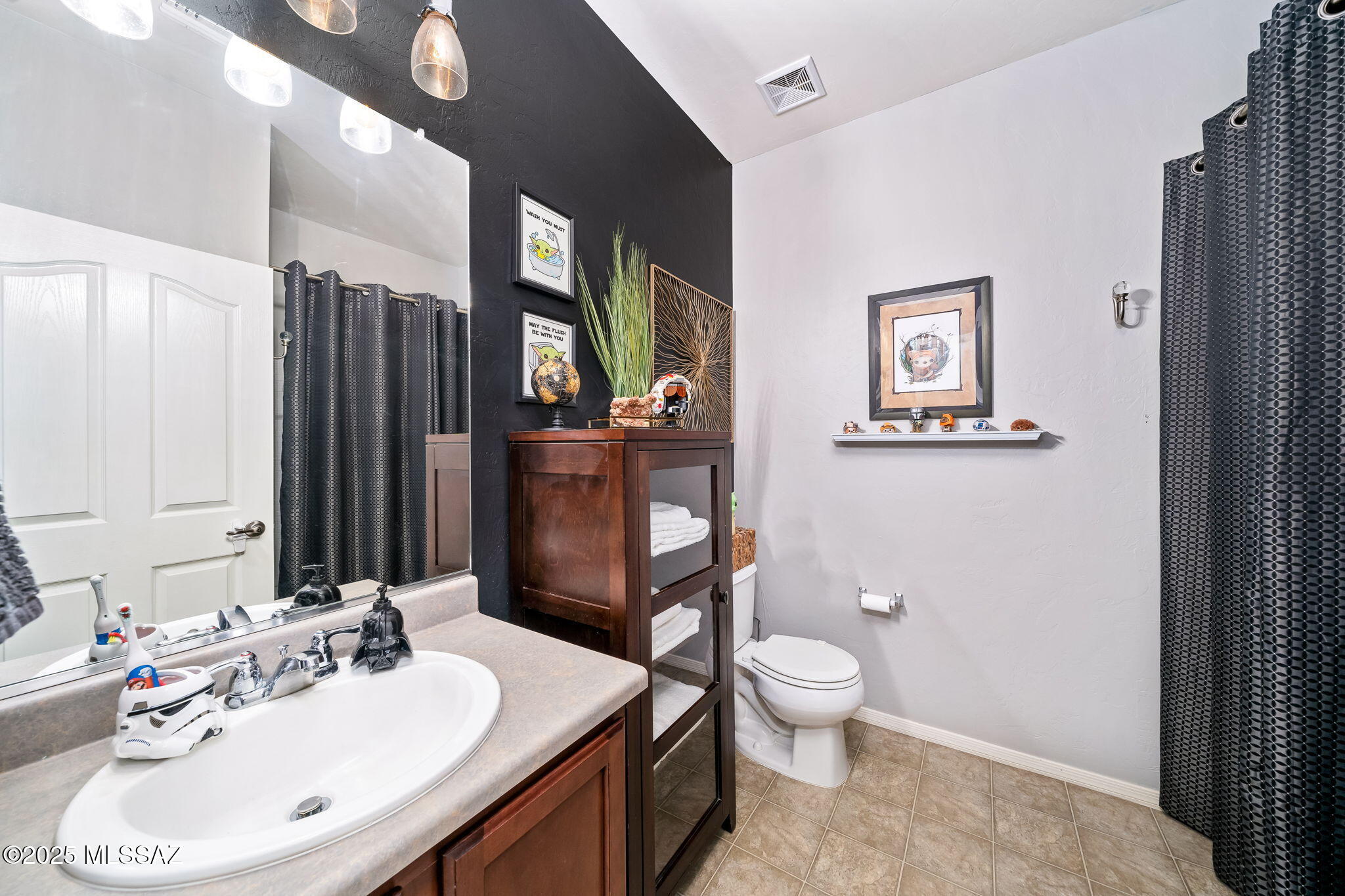 643 W Charles L McKay Street