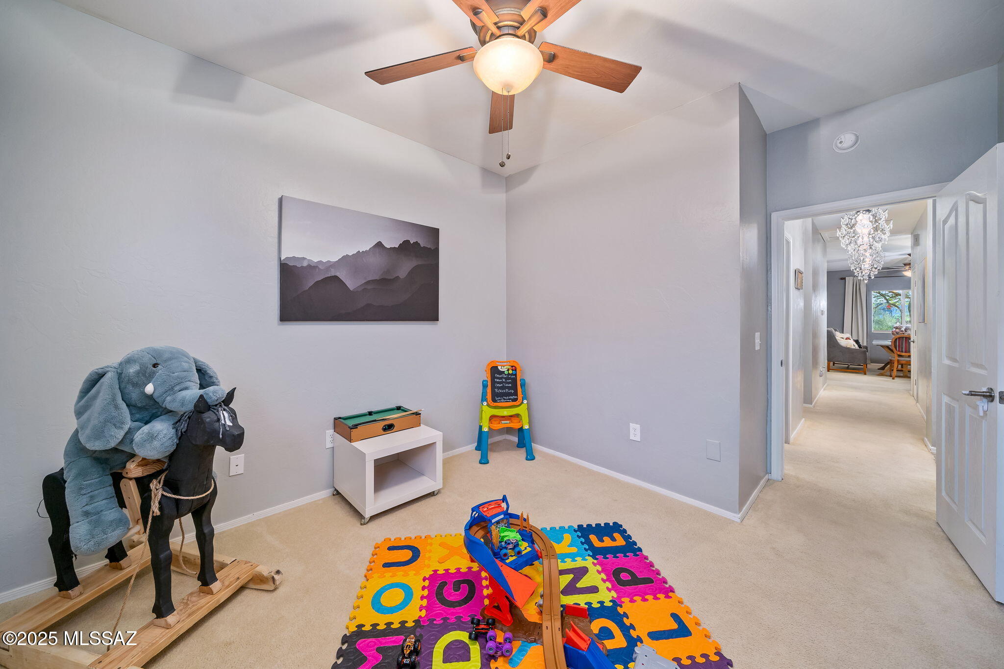 643 W Charles L McKay Street